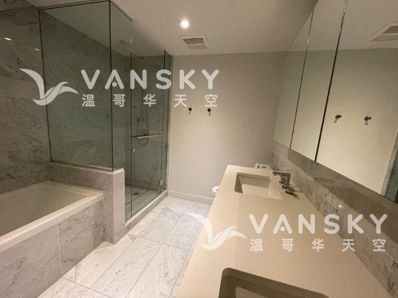 251031140122_Pic.5 bathroom.jpg